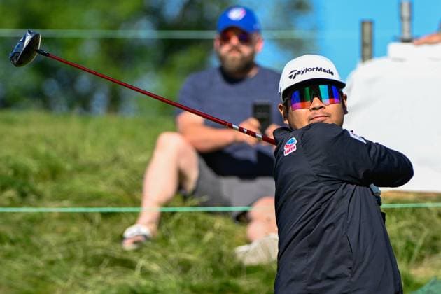 ANCASTER, ON - MAY 31: Ryo Hisatsune (JPN) watches his tee shot on 12 during the second round of the RBC Canadian Open on May 31, 2024 at Hamilton Golf & Country Club in Ancaster, Ontario, Canada. (Photo by Ken Murray Icon Sportswire) GOLF: MAY 31 PGA, Golf Herren RBC Canadian Open EDITORIAL USE ONLY Icon240531009