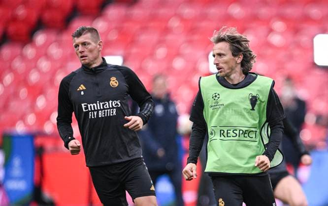 Football CHL FINAL 2023 2024 Final in London 31 05 2024 Borussia Dortmund Real Madrid Training Real Madrid at Wembley Stadium Toni Kroos left and Luka Modric