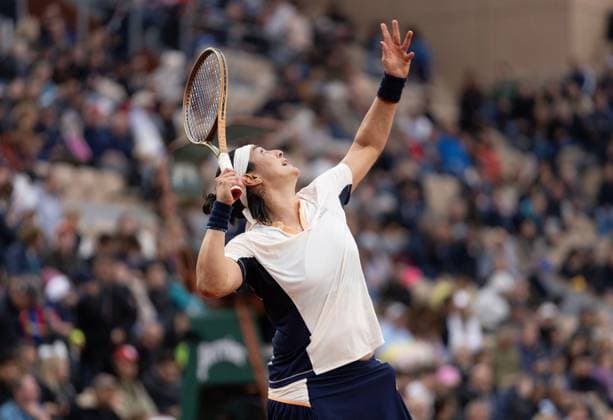 Ons Jabeur of Tunisia in action French Open Tennis, Day 6, Tennis, Roland Garros, Paris, France - 31 May 2024  Copyright: xEllaxLing Shutterstockx 14516279al