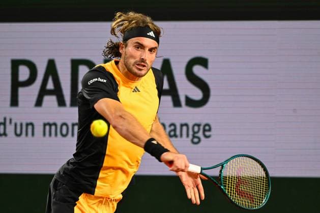 Stefanos Tsitsipas ( GRE ) during the 2024 French Open at Roland Garros on May 31, 2024 in Paris, France. ( Photo by federico pestellini panoramic ) - TENNIS : Roland Garros 2024 - Internationaux de France - 31 05 2024 FedericoPestellini Panoramic 