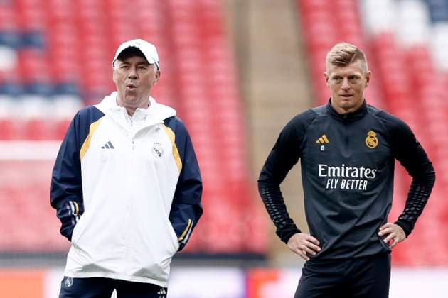 Head Coach Carlo Ancelotti (Real Madrid CF) and Toni Kroos (Real Madrid CF) look on, Training Session - UEFA Champions League Final 2023 24, Real Madrid CF, Wembley Stadium, May 31, 2024, London, England.
