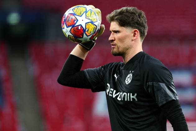 Gregor Kobel of Borussia Dortmund during a training session the day ahead the 2023 2024 Champions League Final football match between Borussia Dortmund and Real Madrid CF at Wembley stadium in London (England), May 31st, 2024. cesarexpurini
