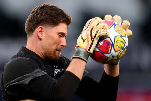 31st May 2024; Wembley Stadium, London, England; Training ahead of the UEFA Champions League Final match between Borussia Dortmund and Real Madrid, London, England; Gregor Kobel of Borussia Dortmund during the practice session  ActionPlus12649291 ShaunxBrooks