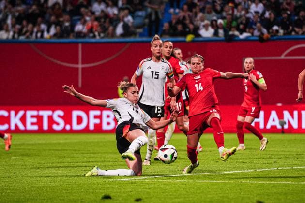Laura Freigang Germany, 10 , Dominika Grabowska Poland, 14 GER, Germany vs Poland, Women, Football, European Championship Qualification, Matchday 3, Season 2023 2024, 31 05 2024 GER, Germany vs Poland, Women, Football, European Championship Qualification, Matchday 3, Season 2023 2024, 31 05 2024 Rostock Copyright: xEibner-Pressefoto MarcelxvonxFehrnx EP_MFN