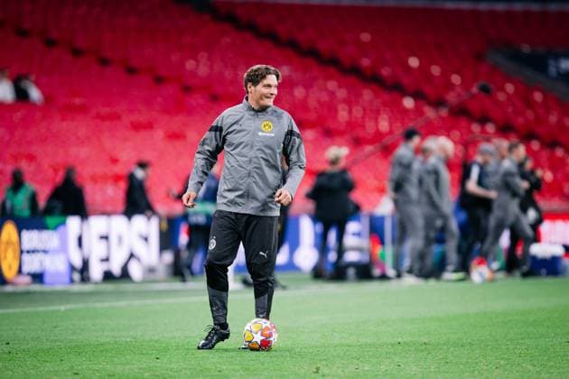 2024.05.31 Londyn Final ligi mistrzow, trening, training session, Borussia Dortmund, Wembley, London Trening Borussi Dortmund przed finalem Ligi Mistrzow N z Edin Terzic Foto Mateusz Porzucek PressFocus 2024.05.31 Londyn Borussia Dortmund training before UEFA Champions League final Trening Borussi Dortmund przed finalem Ligi Mistrzow Edin Terzic Credit: Mateusz Porzucek PressFocus NEWSPIX.PL --- Newspix.pl POLAND OUT!  20240531PF_MP189