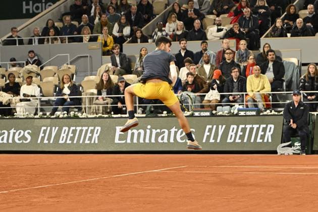 Tennis : Roland Garros 2024 - France - Carlos Alcaraz - Espagne Tennis : Roland Garros 2024 - France - 31 05 2024 ChrysleneCaillaud Panoramic 
