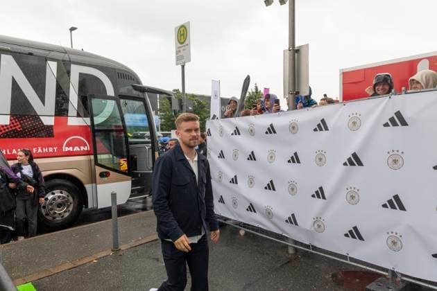 Report 31 05 2024 Arrival party of the German mens national team at adidas in Herzogenaurach in pouring rain Maximilian Mittelstädt Herzogenaurach Bavaria Germany