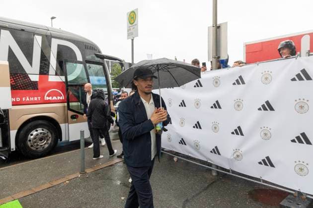 Report 31 05 2024 Arrival party of the German mens national team at adidas in Herzogenaurach in pouring rain Leroy SanÃ Herzogenaurach Bavaria Germany
