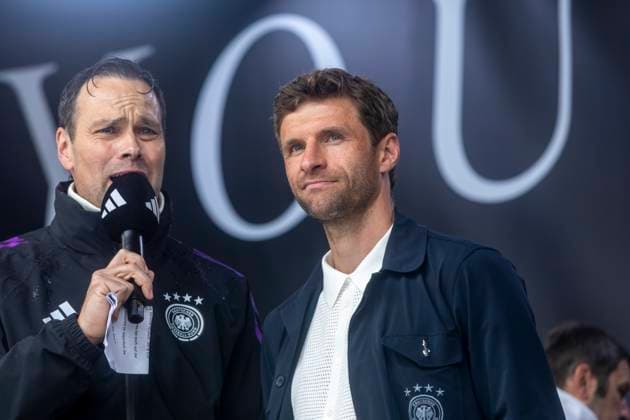 Report 31 05 2024 Arrival party of the German mens national team at adidas in Herzogenaurach in pouring rain Interview partner Thomas Müller Herzogenaurach Bavaria Germany