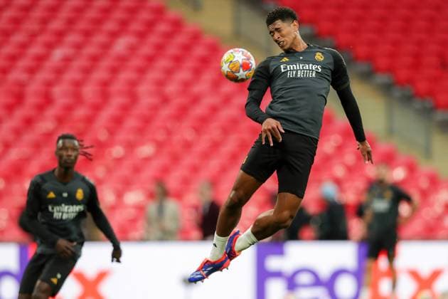 Real Madrid training (Final UEFA Champions League 2024) in London, UK - 31 May 2024 Eduardo Camavinga of Real Madrid (L) and Jude Bellingham of Real Madrid (R) in action during training session ahead of their UEFA Champions League Final against Borussia Dortmund at Wembley Stadium. London United Kingdom Copyright: xGrzegorzxWajdax xSOPAxImagesx BVB_RMD_31052024_UCLF_JS_GW-25
