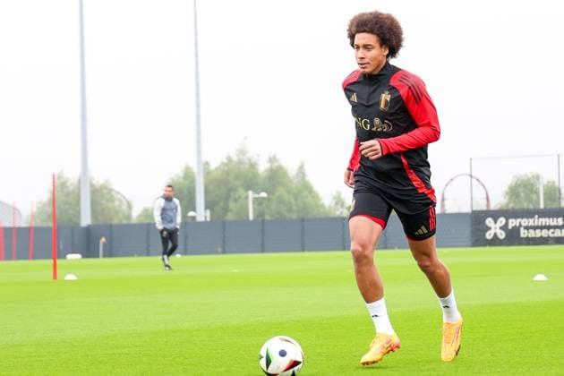 EURO 2024, Nationalteam Belgien Training Belgian National Football Team Media Activities 01 06 2024 TUBIZE, BELGIUM - JUNE 01 : Witsel Axel midfielder of Belgium during a training session prior to the friendly matches against Montenegro, Luxemburg and Slovakia at the RBFA Headquarters on June 01, 2024 in Tubize, Belgium, 01 06 2024  Copyright: xTomasxSiskx