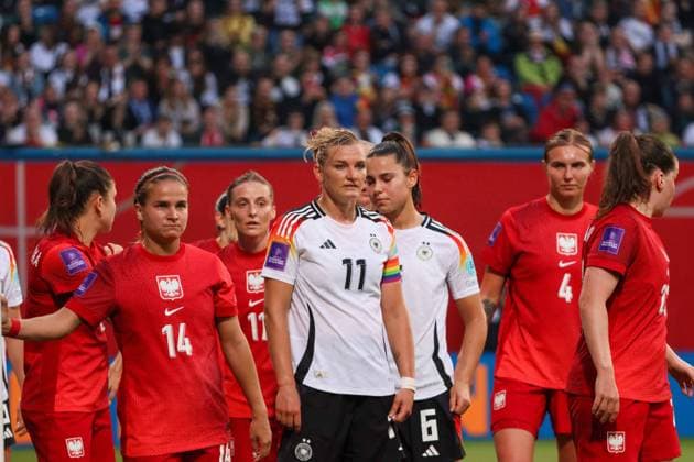 Rostock, Germany 31 May 2024 Womens international match European Championship qualification 2024 Germany vs Poland In the picture Alexandra Popp Germany , center in the picture, waiting for the corner DFB regulations prohibit any use of photographs as image sequences and or quasi video Ostseestadion Mecklenburg Vorpommern Copyright: xFotostandx xFantinix