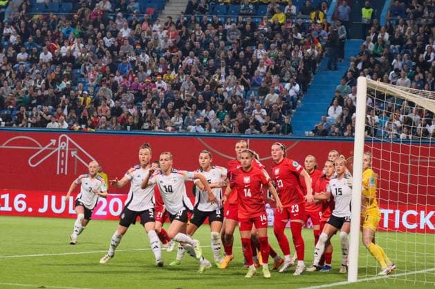 Rostock, Germany 31 May 2024 Womens international match European Championship Qualification 2024 Germany vs Poland In the picture The teams Germany and Poland before the corner kick for Germany in Rostock DFB regulations prohibit any use of photographs as image sequences and or quasi video Ostseestadion Mecklenburg Vorpommern Copyright: xFotostandx xFantinix