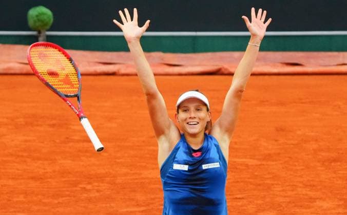 Varvara Gracheva celebrates her third round win French Open Tennis, Day 7, Tennis, Roland Garros, Paris, France - 01 June 2024  Copyright: xJavierxGarcia Shutterstockx 14516291e