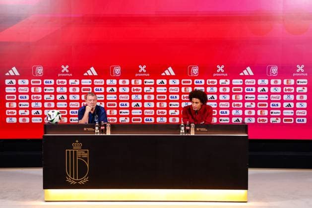 Belgian National Football Team Media Activities 01 06 2024 TUBIZE, BELGIUM - JUNE 01 : Van Loock Stefan press officer of Belgium and Witsel Axel midfielder of Belgium during a press conference, PK, Pressekonferenz prior to the friendly matches against Montenegro, Luxemburg and Slovakia at the RBFA Headquarters on June 01, 2024 in Tubize, Belgium, 01 06 2024  Copyright: xTomasxSiskx
