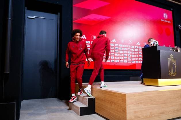 Belgian National Football Team Media Activities 01 06 2024 TUBIZE, BELGIUM - JUNE 01 : De Cuyper Maxim defender of Belgium and Witsel Axel midfielder of Belgium during a press conference, PK, Pressekonferenz prior to the friendly matches against Montenegro, Luxemburg and Slovakia at the RBFA Headquarters on June 01, 2024 in Tubize, Belgium, 01 06 2024  Copyright: xTomasxSiskx