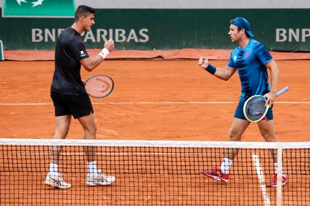 TENNIS - French Open 2024 PARIS,FRANCE,01.JUN.24 - TENNIS - ATP, Tennis Herren World Tour, French Open, Roland Garros, Grand Slam. Image shows Lucas Miedler and Alexander Erler (AUT).  GEPAxpictures xPatrickxSteiner