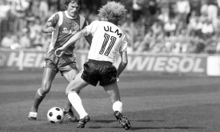 29.07.79 Stuttgarter Kickers - SSV Ulm 1846 Deutschland, Stuttgart, 29.07.1979, Fussball, 2. Bundesliga Süd, Stuttgarter Kickers - SSV Ulm 1846 (3:0): v.l. Eckhard Müller (Stuttgarter Kickers), Roland Bolay (SSV Ulm 1846). *** 29 07 79 Stuttgarter Kickers SSV Ulm 1846 Germany, Stuttgart, 29 07 1979, Soccer, 2 Bundesliga Süd, Stuttgarter Kickers SSV Ulm 1846 3 0 v l Eckhard Müller Stuttgarter Kickers , Roland Bolay SSV Ulm 1846