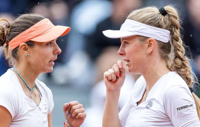 2024 French Open - Day 7 Viktoriya Tomova and Magdalena Frech are participating in Roland Garros 2024 in Paris, France, on June 01, 2024. Paris France  Copyright: xFotoxOlimpikx originalFilename:jastrzebowski-frenchop240601_npV3C.jpg