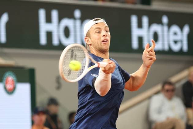 ROLAND GARROS 2024 Thierry Larret Maxppp. Tennis. Roland Garros 2024. Internationaux de France de tennis. Stade Roland Garros, Paris (75). Le 1er juin 2024. Court Philippe Chatrier : Alexander ZVEREV (GER) vs Tallon GRIEKSPOOR (NED) PARIS (75) STADE ROLAND GARROS PARIS ILE DE FRANCE FRANCE  Copyright: xThierryxLarret MAXPPPxThierryxLarretx TL_20240601_0392 0492763389st
