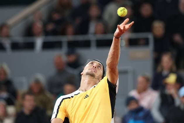 ROLAND GARROS 2024 Thierry Larret Maxppp. Tennis. Roland Garros 2024. Internationaux de France de tennis. Stade Roland Garros, Paris (75). Le 1er juin 2024. Court Philippe Chatrier : Alexander ZVEREV (GER) vs Tallon GRIEKSPOOR (NED) PARIS (75) STADE ROLAND GARROS PARIS ILE DE FRANCE FRANCE  Copyright: xThierryxLarret MAXPPPxThierryxLarretx TL_20240601_0502 0492763396st