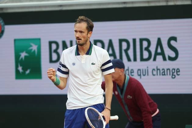 ROLAND GARROS PHOTOPQR LE PARISIEN Le Parisien Arnaud Journois ; PARIS ; 01 06 2024 ; TENNIS , ROLAND GARROS 2024 , 01 06 2024 Daniil Medvedev vs Tomas Machac PHOTO LE PARISIEN ARNAUD JOURNOIS June 1st 2024 Roland Garros french open PARIS France  Copyright: xPHOTOPQR LExPARISIEN MAXPPPxLexParisienx xArnaudxJournoisx 20240601LPA1111 20240601LPA1111