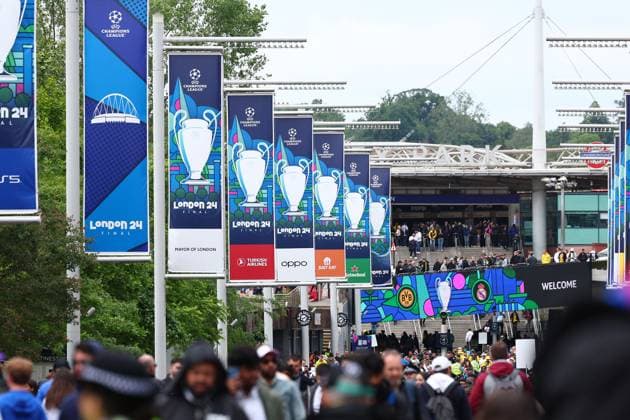1st June 2024; Wembley Stadium, London, England; UEFA Champions League Football Final, Borussia Dortmund versus Real Madrid; Fans walk up Wembley way  ActionPlus12649696 ShaunxBrooks