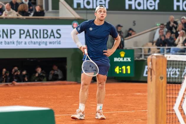 2024-06-01 2024 French Open Day 7 PARIS, FRANCE - JUNE 1: Tallon Griekspoor of the Netherlands looks dejected during Day 7 of the 2024 French Open at Roland Garros on June 1, 2024 in Paris, France. (Photo by Marleen Fouchier BSR Agency) Paris France Content not available for redistribution in The Netherlands directly or indirectly through any third parties. Copyright: xBSRxAgencyx