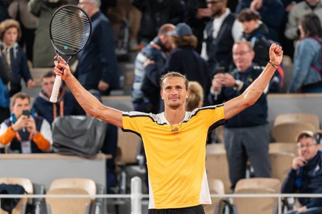 2024-06-01 2024 French Open Day 7 PARIS, FRANCE - JUNE 1: Alexander Zverev of Germany celebrating his win during Day 7 of the 2024 French Open at Roland Garros on June 1, 2024 in Paris, France. (Photo by Marleen Fouchier BSR Agency) Paris France Content not available for redistribution in The Netherlands directly or indirectly through any third parties. Copyright: xBSRxAgencyx
