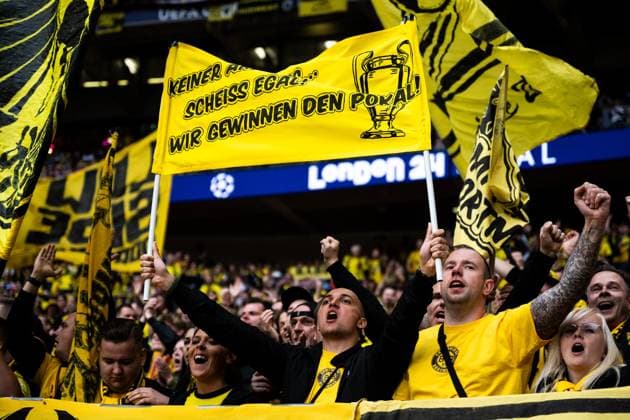 240601 Fans of Dortmund ahead of the UEFA Champions League final between Dortmund and Real Madrid on June 1, 2024 in London Photo Petter Arvidson BILDBYRAN kod PA PA0818 fotboll football soccer fotball champions league final dortmund real madrid bbeng  Copyright: PETTERxARVIDSON BB240601PA051