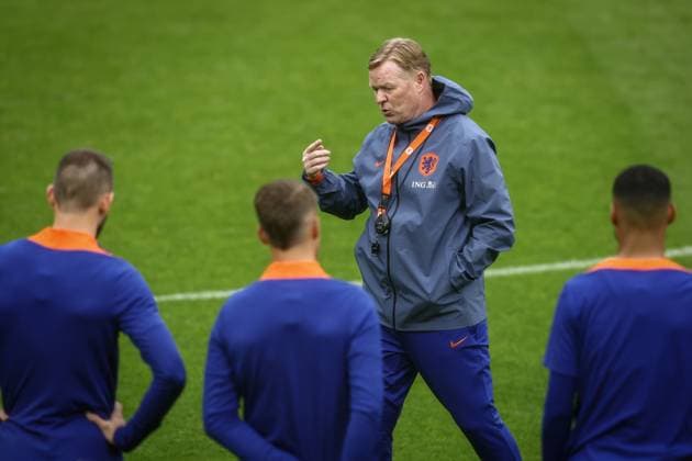 ZEIST - National coach Ronald Koeman during a training session of the Dutch national team, Nationalteam on the KNVB Campus on June 1, 2024 in Zeist, the Netherlands. The Dutch national team is preparing for the European Football Championship in Germany. ANP VINCENT JANNINK UEFA EURO, EM, Europameisterschaft,Fussball 2024 2024 xVIxANPxSportx xxANPxIVx 500092064 originalFilename: 500092064.jpg