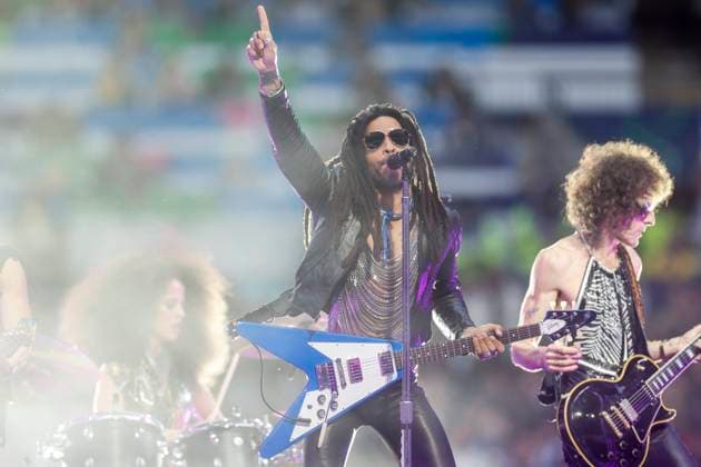 Football, CL Final, Borussia Dortmund - Real Madrid, Lenny Kravitz show before the start of the match
