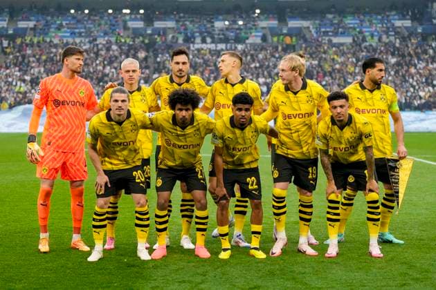 The Borussia Dortmund players pose for the team photo, UEFA Champions League 2023 24 - Final, Borussia Dortmund vs Real Madrid CF, Wembley Stadium, June 1, 2024, London, United Kingdom.