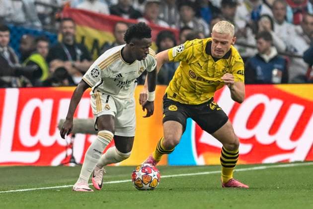 from left in duel Vinicius Junior 7, Real Madrid Julian Ryerson 26, Borussia Dortmund 01 06 2024 Soccer, Champions League Final, Borussia Dortmund vs Real Madrid, Stadium in Wembley, London, London Borough of Brent United Kingdom Copyright: xpepphotox xHorstxMauelshagenx pep00321, pep_20240601_hm