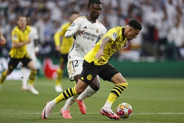 LONDON - (l-r) Eduardo Camavinga of Real Madrid, Jadon Sancho of Borussia Dortmund during the UEFA Champions League Final between Borussia Dortmund and Real Madrid at Wembley Stadium on June 1, 2024 in London, United Kingdom. ANP Hollandse Hoogte MAURICE VAN STEEN UEFA Champions League 2023 24 FINAL 2024 xVIxANPxSportx xVanxSteenxFotografiexIVx 500095533 originalFilename: 500095533.jpg