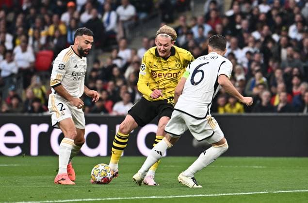 01 06 2024, xfux, Football UEFA Champions League Final 2024, Borussia Dortmund Real Madrid, emspor, v l Daniel Carvajal Real Madrid , Julian Brandt Borussia Dortmund , Nacho Real Madrid DFL DFB REGULATIONS PROHIBIT ANY USE OF PHOTOGRAPHS as IMAGE SEQUENCES and or QUASI VIDEO London