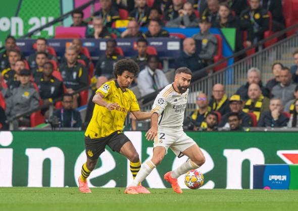 Football, Men, Season 2023 2024, Champions League Final , Borussia Dortmund Real Madrid, v l Karim Adeyemi Borussia Dortmund , Daniel Carvajal Real Madrid , 01 06 2024, Copyright: xSebastianxRäppold MatthiasxKochx