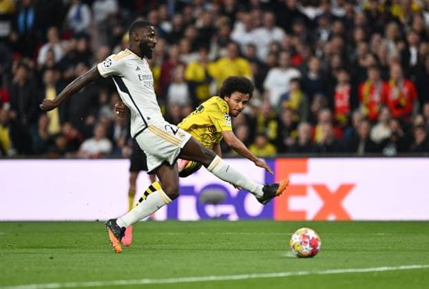 01 06 2024, xfux, Football UEFA Champions League Final 2024, Borussia Dortmund Real Madrid, emspor, v l Antonio Ruediger Real Madrid , Karim Adeyemi Borussia Dortmund DFL DFB REGULATIONS PROHIBIT ANY USE OF PHOTOGRAPHS as IMAGE SEQUENCES and or QUASI VIDEO London