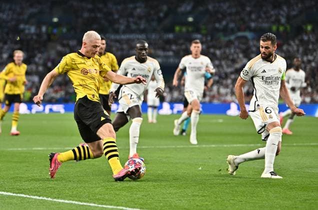 01 06 2024, xfux, Football UEFA Champions League Final 2024, Borussia Dortmund Real Madrid, emspor, v l Julian Ryerson Borussia Dortmund , Nacho Real Madrid DFL DFB REGULATIONS PROHIBIT ANY USE OF PHOTOGRAPHS as IMAGE SEQUENCES and or QUASI VIDEO London
