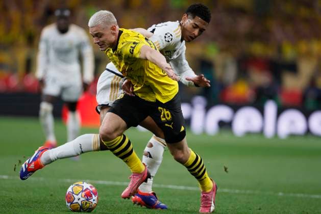 Borussia Dortmund v Real Madrid CF - UEFA Champions League Final 2023 24 Julian Ryerson of Borussia Dortmund and Jude Bellingham of Real Madrid CF challenge during the UEFA Champions League 2023 24 final match between Borussia Dortmund and Real Madrid CF at Wembley Stadium on June 1, 2024 in London, England. London Wembley Stadium England United Kingdom Copyright: xRichardxSellers Sportsphoto APLx 14039590