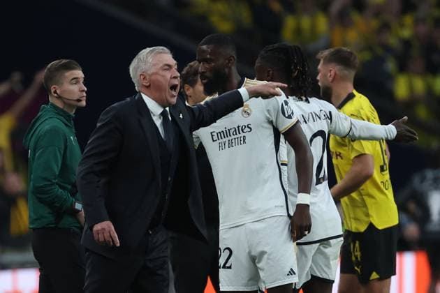 Real Madrid s head coach Carlo Ancelotti (L) reacts during the UEFA Champions League final soccer match between Borussia Dortmund and Real Madrid, in London, Britain, 01 June 2024. UEFA Champions League final - Borussia Dortmund vs. Real Madrid !ACHTUNG: NUR REDAKTIONELLE NUTZUNG!  Copyright: xKikoxHuescax(es-ES)x GRAF2808 0492769343st