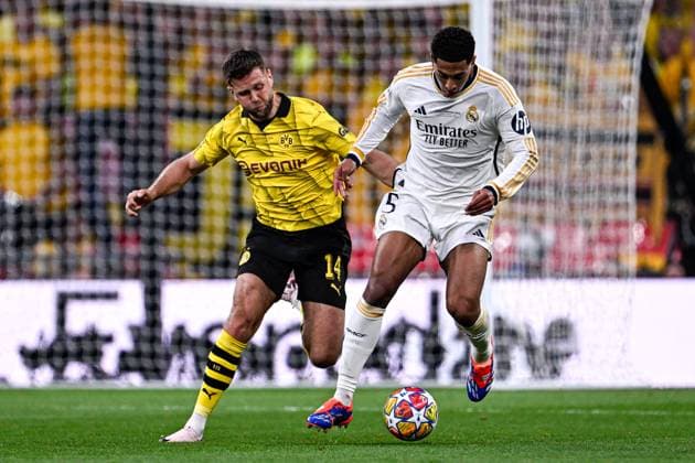 2024-06-01 Borussia Dortmund v Real Madrid CF - UEFA Champions League Final 2023 24 LONDON, UNITED KINGDOM - JUNE 1: Niclas Fullkrug of Borussia Dortmund, Jude Bellingham of Real Madrid CF battle for the ball during the UEFA Champions League Final 2023 24 match between Borussia Dortmund and Real Madrid CF at Wembley Stadium on June 1, 2024 in London, United Kingdom. (Photo by Pablo Morano BSR Agency) London United Kingdom Content not available for redistribution in The Netherlands directly or indirectly through any third parties. Copyright: xBSRxAgencyx