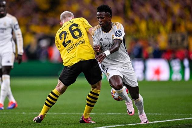 2024-06-01 Borussia Dortmund v Real Madrid CF - UEFA Champions League Final 2023 24 LONDON, UNITED KINGDOM - JUNE 1: Julian Ryerson of Borussia Dortmund, Vinicius Junior of Real Madrid CF battle for the ball during the UEFA Champions League Final 2023 24 match between Borussia Dortmund and Real Madrid CF at Wembley Stadium on June 1, 2024 in London, United Kingdom. (Photo by Pablo Morano BSR Agency) London United Kingdom Content not available for redistribution in The Netherlands directly or indirectly through any third parties. Copyright: xBSRxAgencyx