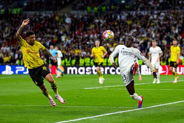 Borussia Dortmund v Real Madrid Champions League 01 06 2024. Final Ferland Mendy (23) of Real Madrid clears the ball during the Champions League Final match between Borussia Dortmund and Real Madrid at Wembley Stadium, London, England on 1 June 2024. Editorial use only , Copyright: xNigelxKeenex PSI-19804-0052