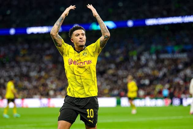 Borussia Dortmund v Real Madrid Champions League 01 06 2024. Final Jadon Sancho (10) of Borussia Dortmund urges on fans during the Champions League Final match between Borussia Dortmund and Real Madrid at Wembley Stadium, London, England on 1 June 2024. Editorial use only , Copyright: xNigelxKeenex PSI-19804-0053