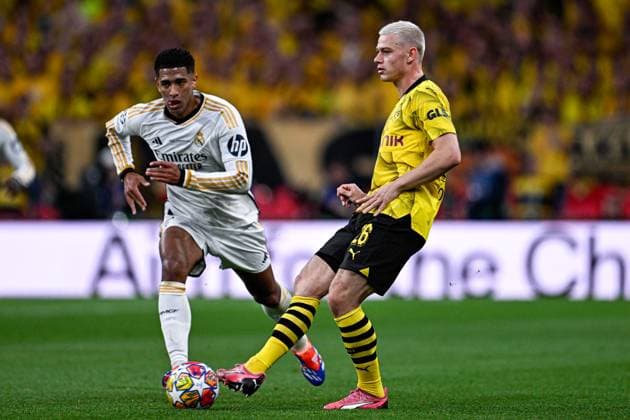 2024-06-01 Borussia Dortmund v Real Madrid CF - UEFA Champions League Final 2023 24 LONDON, UNITED KINGDOM - JUNE 1: Julian Ryerson of Borussia Dortmund makes a pass during the UEFA Champions League Final 2023 24 match between Borussia Dortmund and Real Madrid CF at Wembley Stadium on June 1, 2024 in London, United Kingdom. (Photo by Pablo Morano BSR Agency) London United Kingdom Content not available for redistribution in The Netherlands directly or indirectly through any third parties. Copyright: xBSRxAgencyx