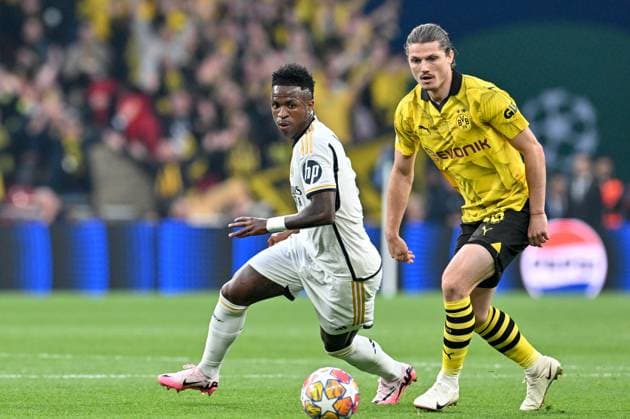 20240601 Champions League Final Dortmund vs Real Madrid Vinicius Junior (7) of Real Madrid defending on Marcel Sabitzer (20) of Dortmund during a soccer game between German Borussia Dortmund and Spanish Real Madrid CF in the UEFA Champions League Final of the 2023-24 season, on Saturday 1 June 2024 in London , United Kingdom . PHOTO SPORTPIX David Catry London Wembley Stadium United Kingdom  Copyright: xSportpix.bex xDavidxCatryxDavidxCatryx