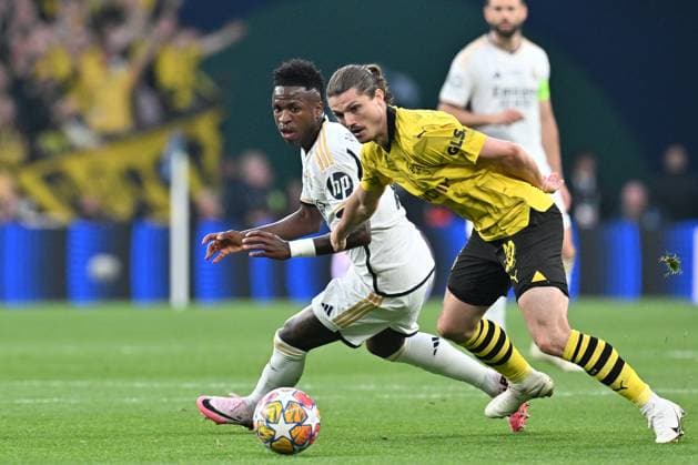 20240601 Champions League Final Dortmund vs Real Madrid Vinicius Junior (7) of Real Madrid defending on Marcel Sabitzer (20) of Dortmund during a soccer game between German Borussia Dortmund and Spanish Real Madrid CF in the UEFA Champions League Final of the 2023-24 season, on Saturday 1 June 2024 in London , United Kingdom . PHOTO SPORTPIX David Catry London Wembley Stadium United Kingdom  Copyright: xSportpix.bex xDavidxCatryxDavidxCatryx