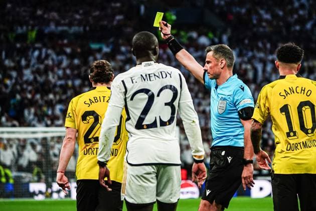 Yellow card Marcel Sabitzer Borussia Dortmund, 20 ENG, Borussia Dortmund vs Real Madrid, Football, Champions League, Final, 2023 2024 season, 01 06 2024 ENG, Borussia Dortmund vs Real Madrid, Football, Champions League, Final, 2023 2024 season, 01 06 2024 London Copyright: xEibner-Pressefoto MarcelxvonxFehrnx EP_MFN