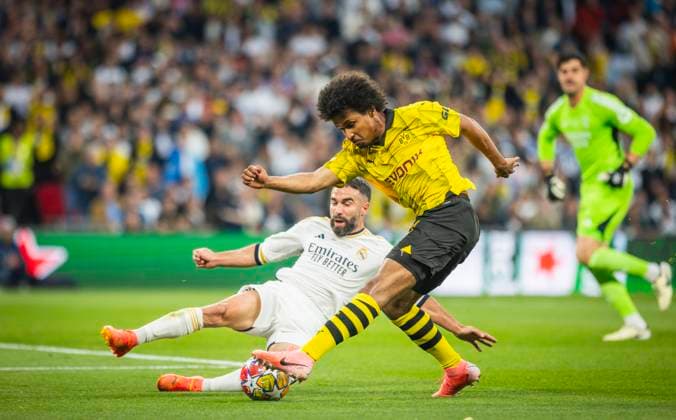 London, England 01st Jun 2024 Karim Adeyemi BVB Dani Carvajal Real Borussia Dortmund Real Madrid Champions League Final 01 06 2024